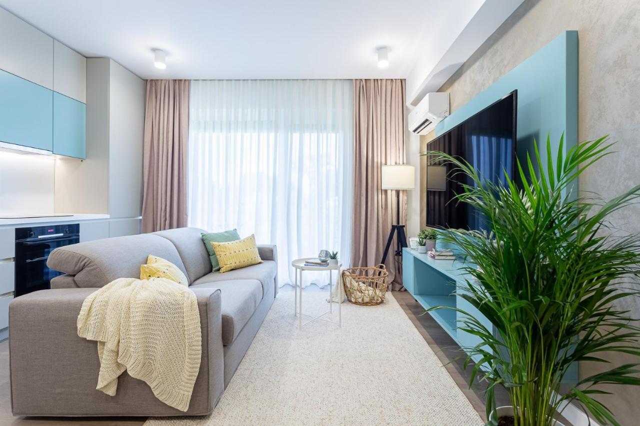 Il Lago - Turquoise - Cozy Luxurious Smart Home By The Lake Voluntari Luaran gambar