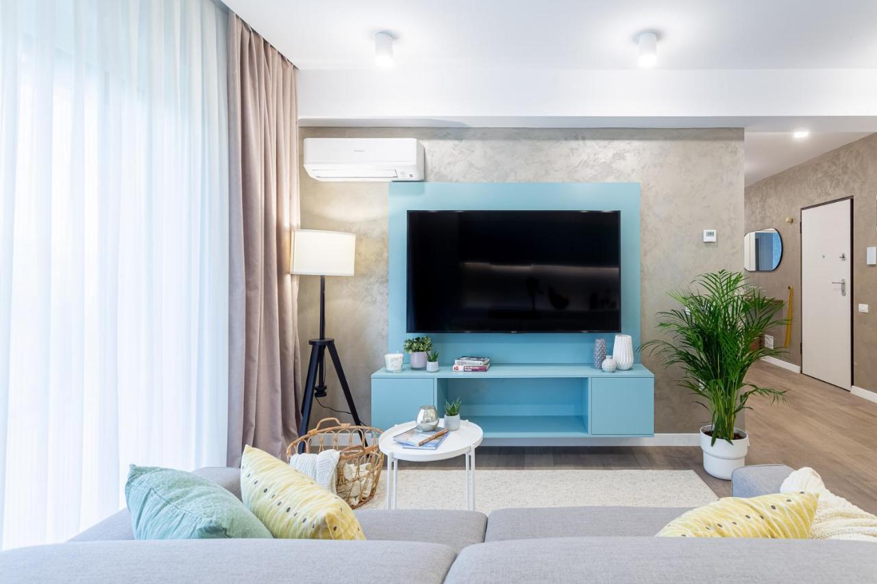 Il Lago - Turquoise - Cozy Luxurious Smart Home By The Lake Voluntari Luaran gambar
